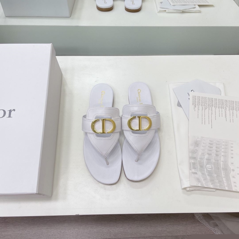 ch**an D*or slippers